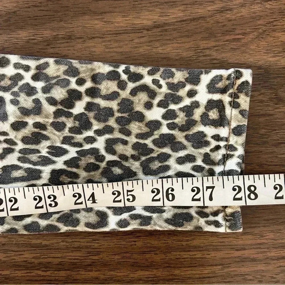 ❤️ American Eagle high rise Jegging jeans 0 animal print - Picture 9 of 10